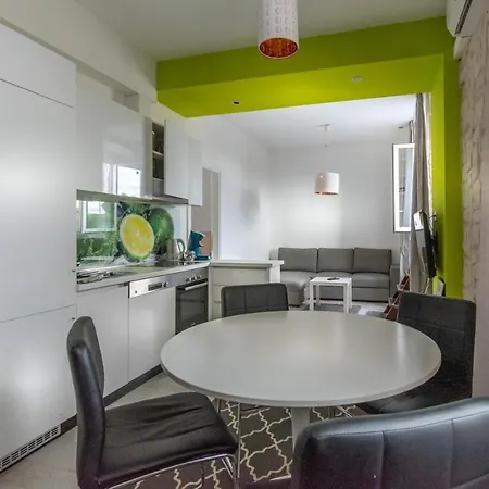 Lilly Apartment *